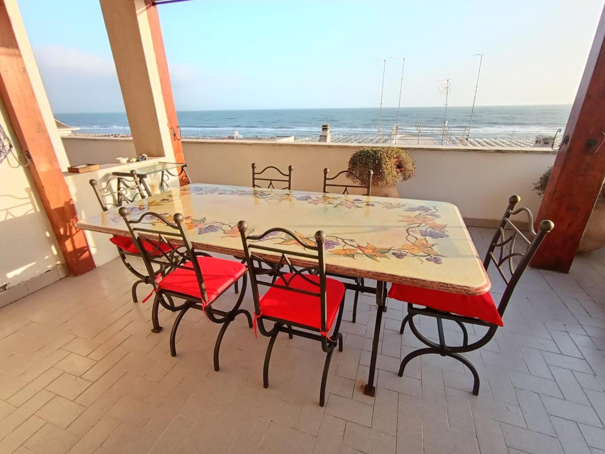 Ostia Attico Fronte Mare Apartment Ngoại thất bức ảnh