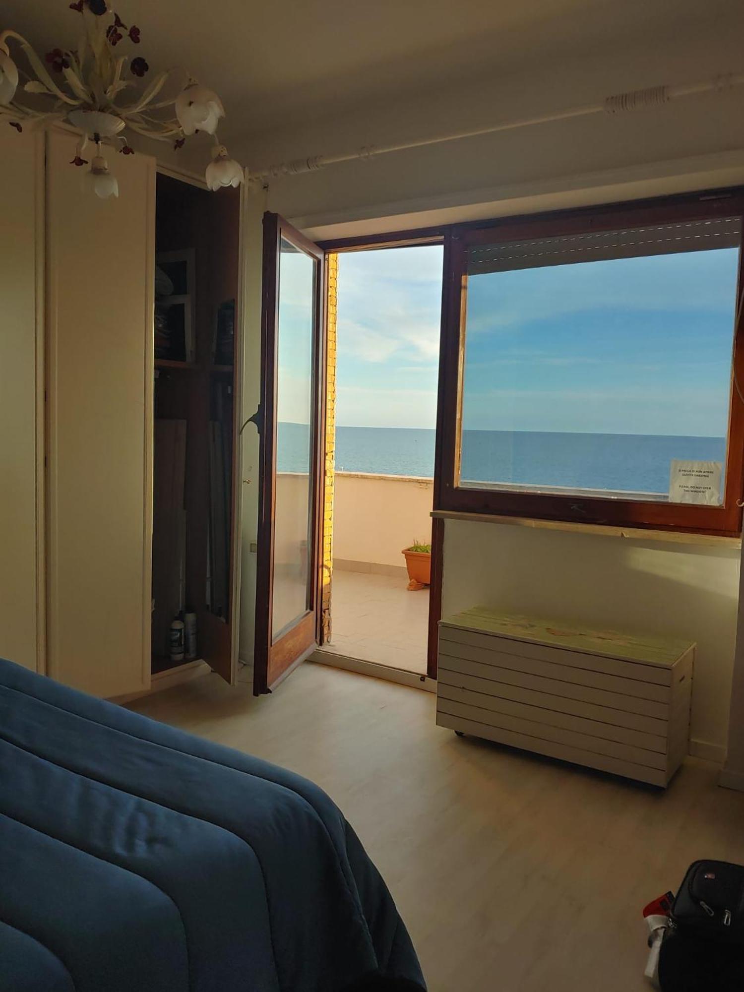 Ostia Attico Fronte Mare Apartment Ngoại thất bức ảnh